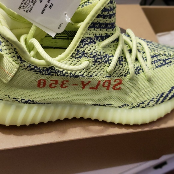 Yeezy - Picture 4 of 5